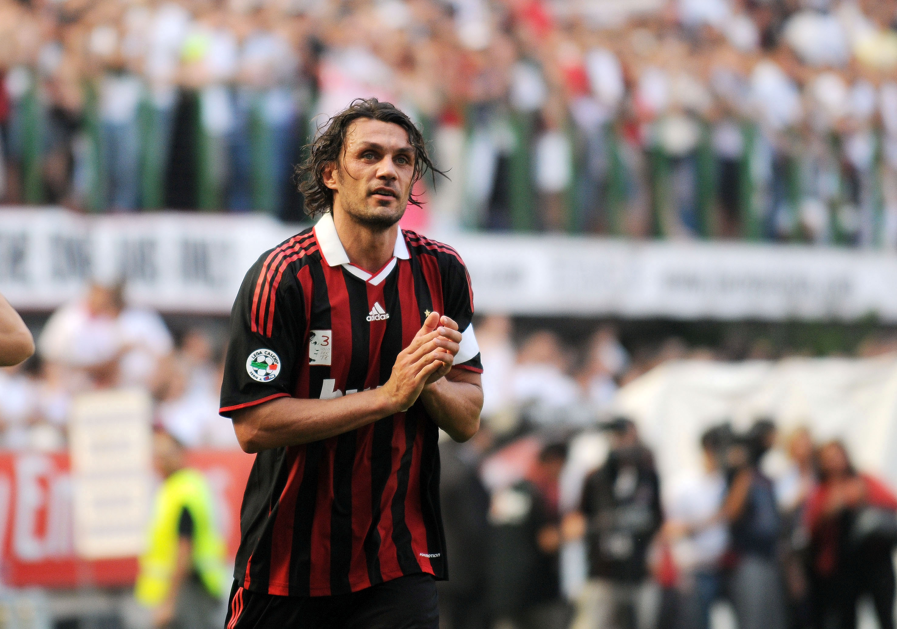 Milans legendariske mittback Paolo Maldini gjorde 109 matcher för italienarna. Milans legendariske mittback Paolo Maldini gjorde 109 matcher för italienarna.