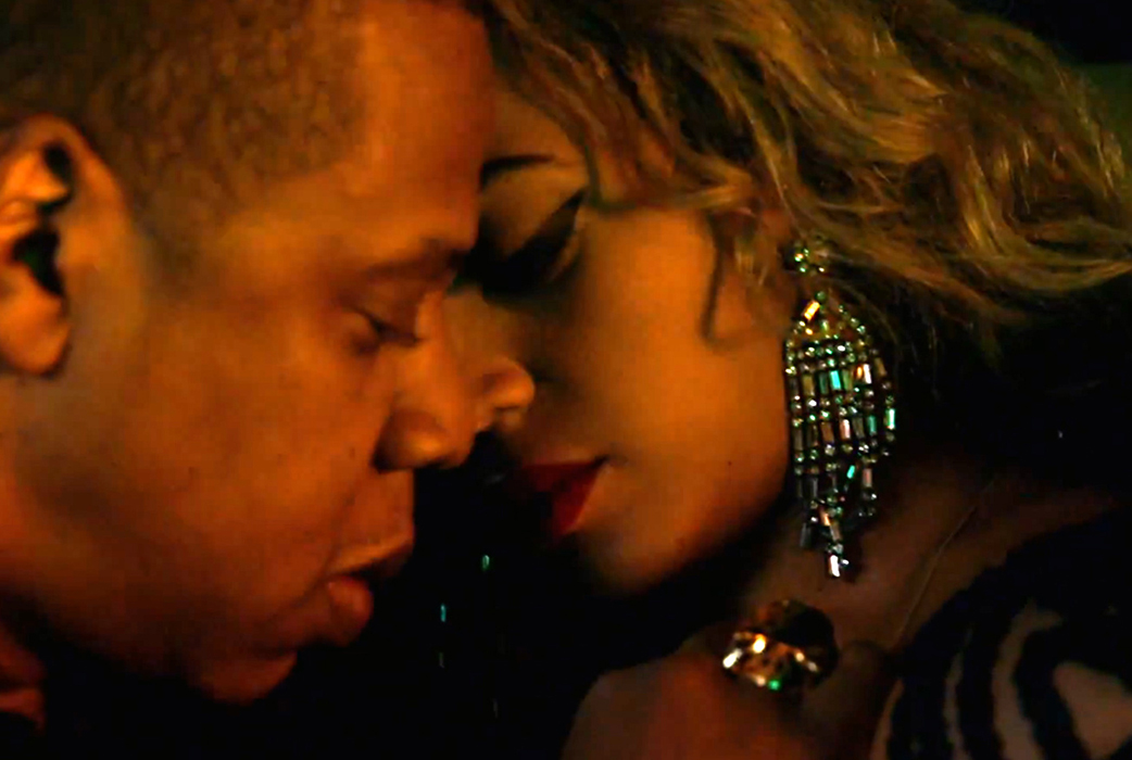 Strippstång och string i Beyoncés vågade video