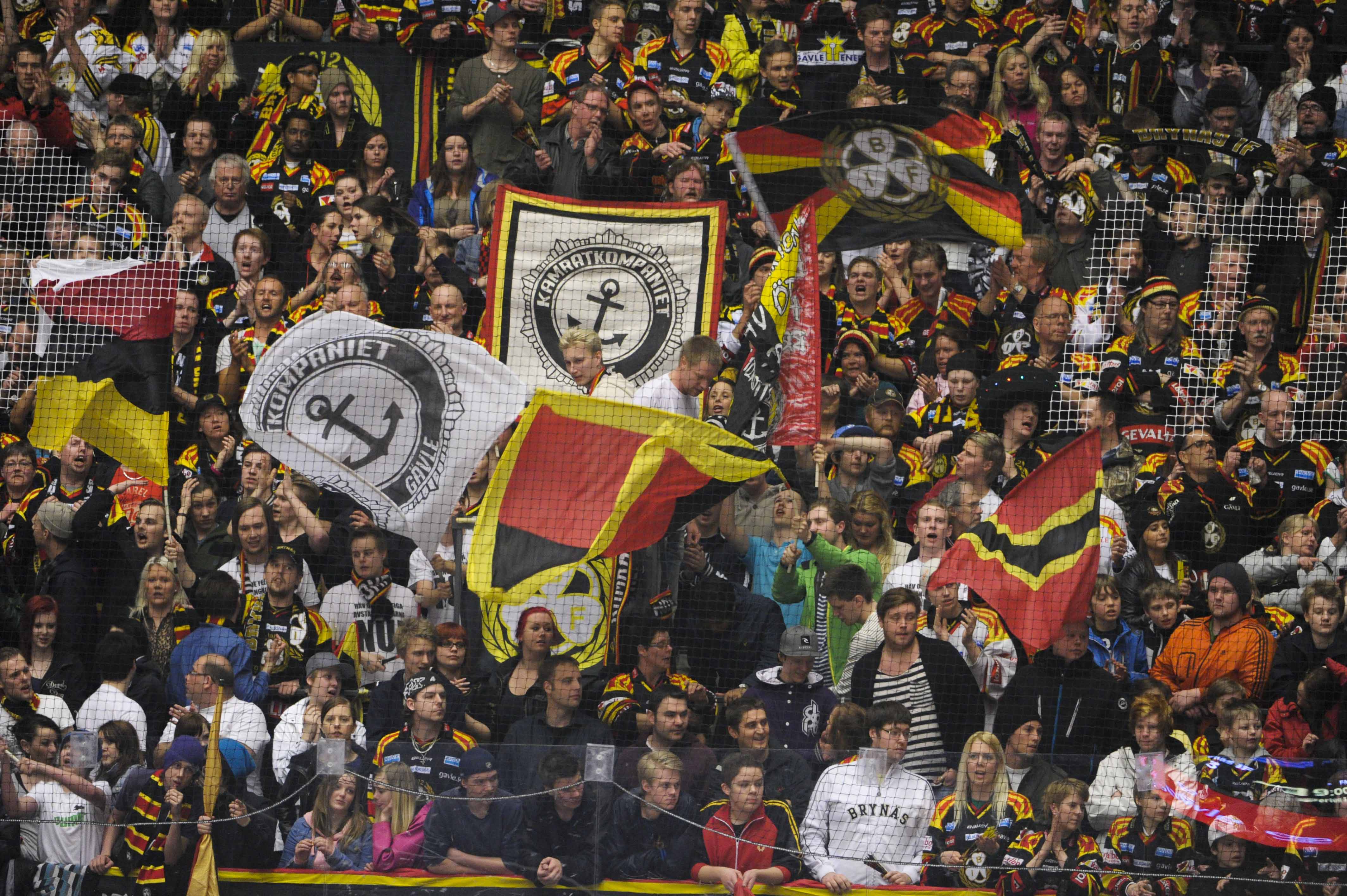 Brynäs-supportrarna fick glädja sig åt lagets andra raka seger. Brynäs-supportrarna fick glädja sig åt lagets andra raka seger.