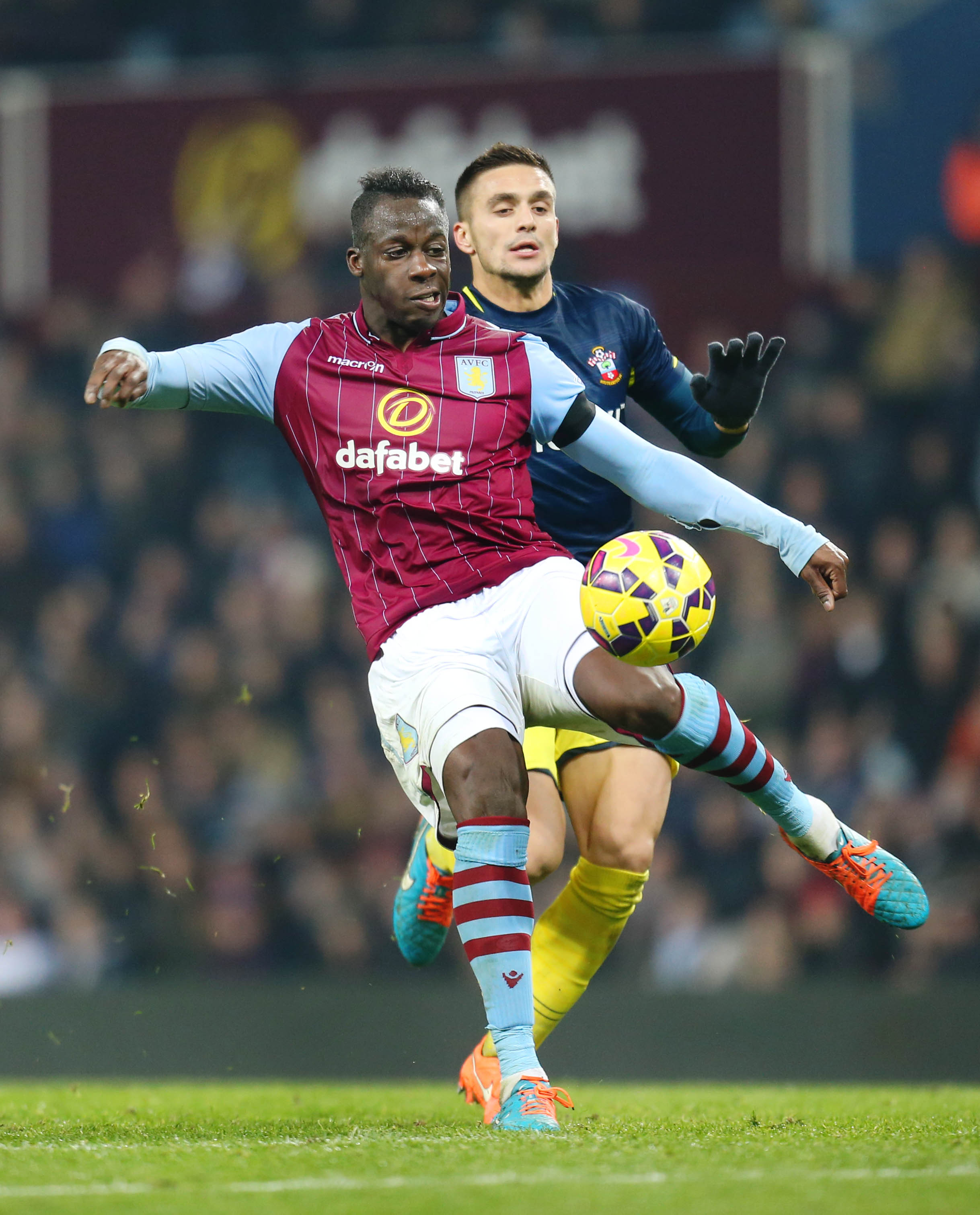 Vänsterback: Aly Cissokho, Aston Villa. Vänsterback: Aly Cissokho, Aston Villa.
