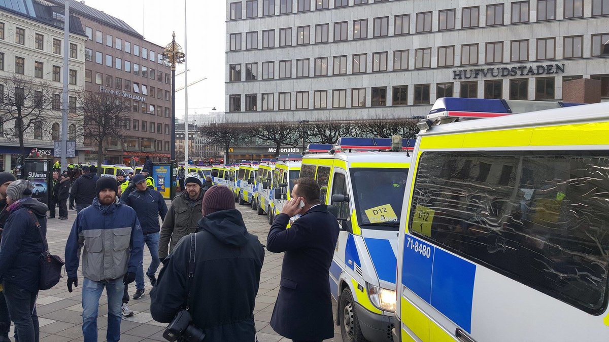 Stor demonstration i centrala Stockholm.
