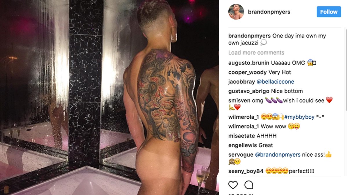 Brandon visar sig ofta naken på Instagram. Han trivs bäst naken. 