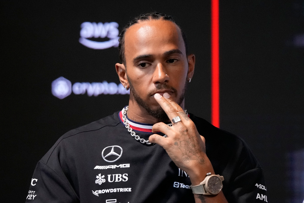 Mercedes förare Lewis Hamilton säger att han inte sett en snabbare bil än årets upplaga från konkurrentstallet Red Bull. Arkivbild.