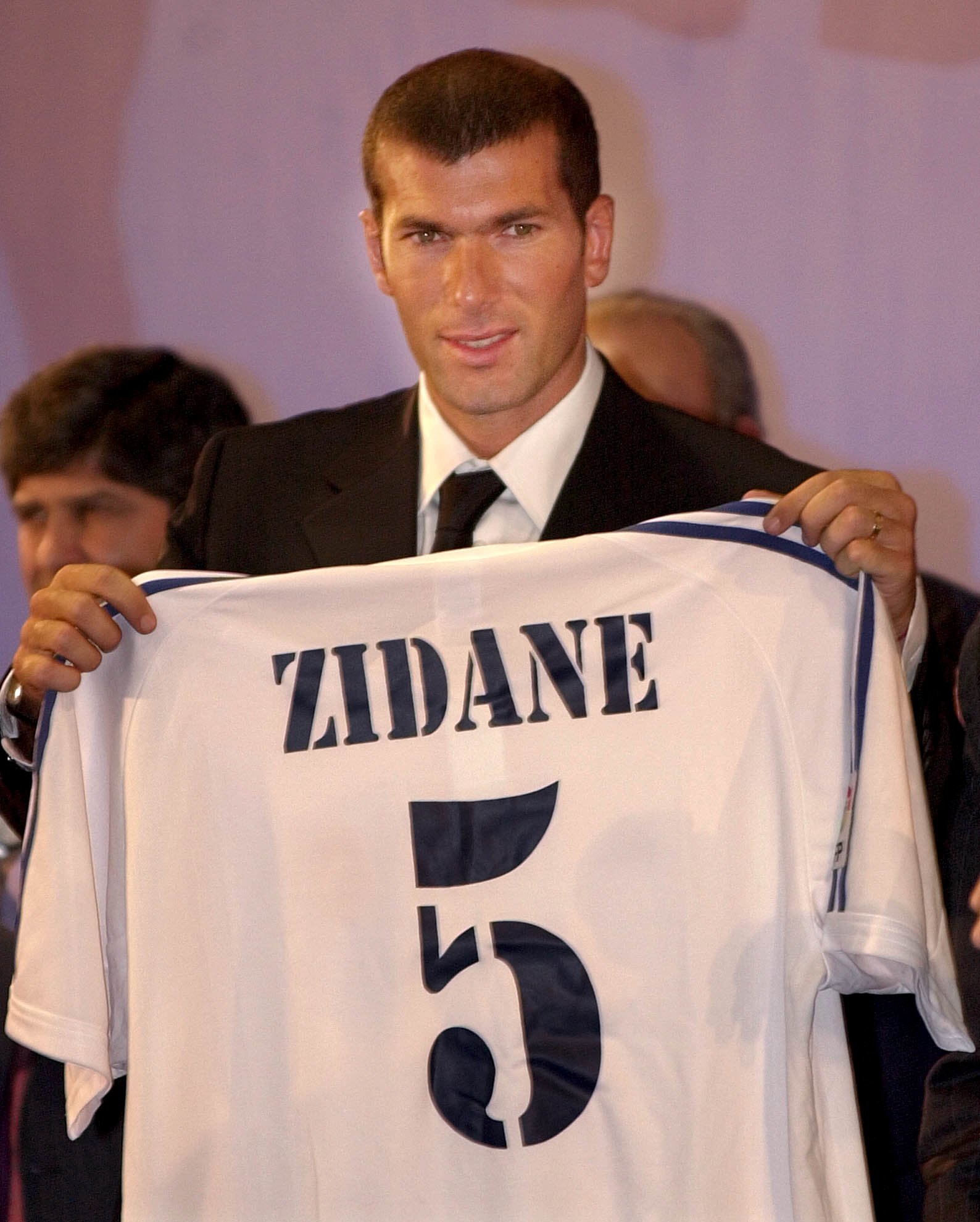 Zinedine Zidane gick även han till Real Madrid, från Juvenus. Pris: 75 miljoner euro. 