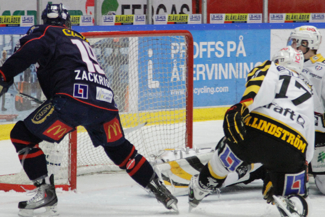 Här kvitterar Patrik Zackrisson till 1-1. Här kvitterar Patrik Zackrisson till 1-1.