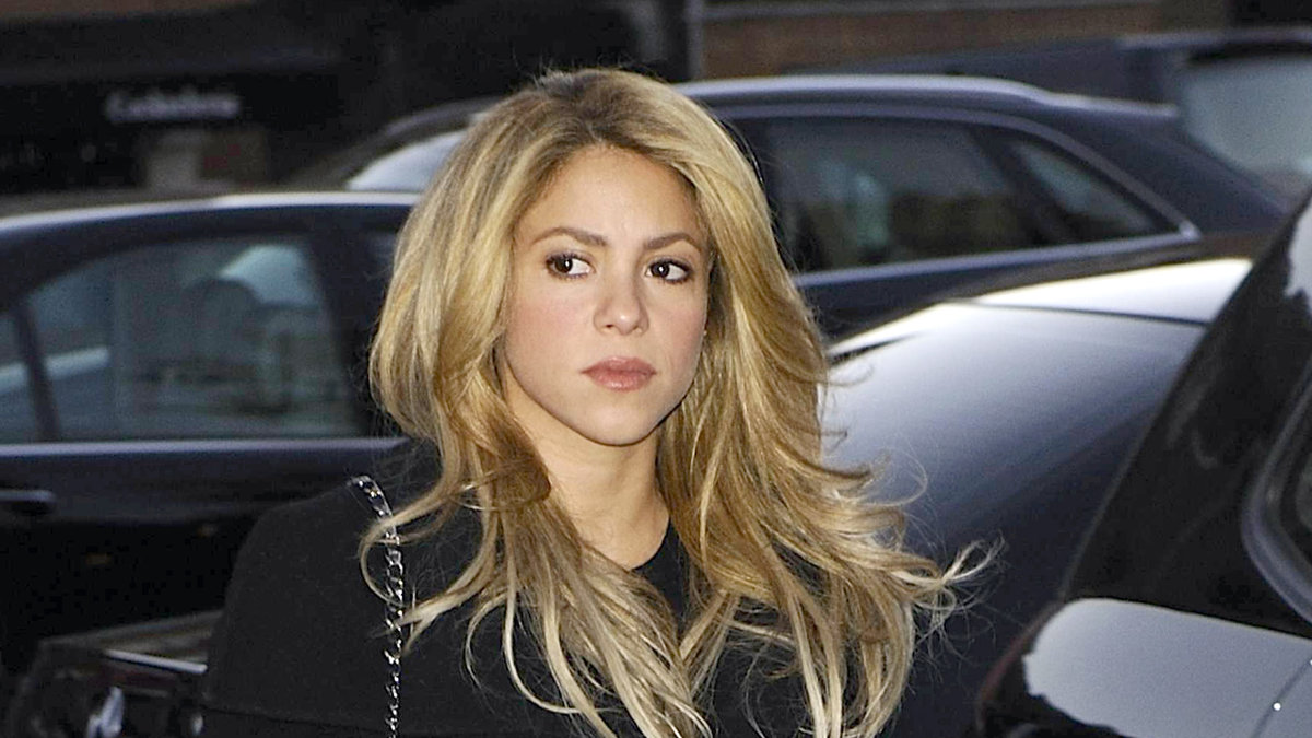 Män föredrog Shakiras blonda hårsvall…