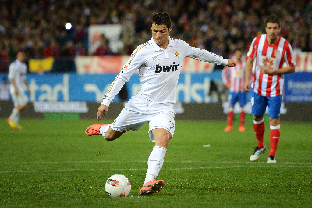 Ronaldo gjorde sitt 40:e mål i La Liga för den här säsongen. Men det hände mycket annat runtomkring i Fotbollseuropa på onsdagen. Ronaldo gjorde sitt 40:e mål i La Liga för den här säsongen. Men det hände mycket annat runtomkring i Fotbollseuropa på onsdagen.