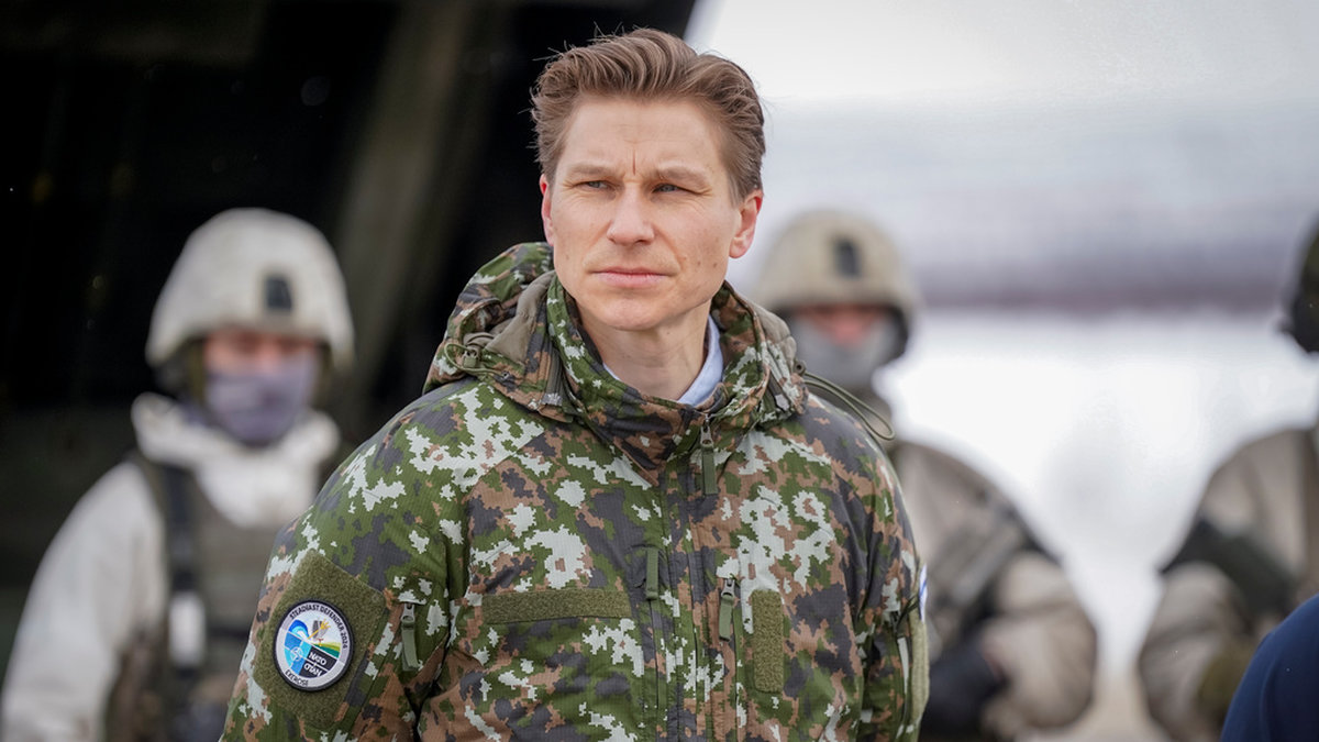 Finlands försvarsminister Antti Häkkänen under en av vårens stora Natoövningar i Norden. Arkivbild.