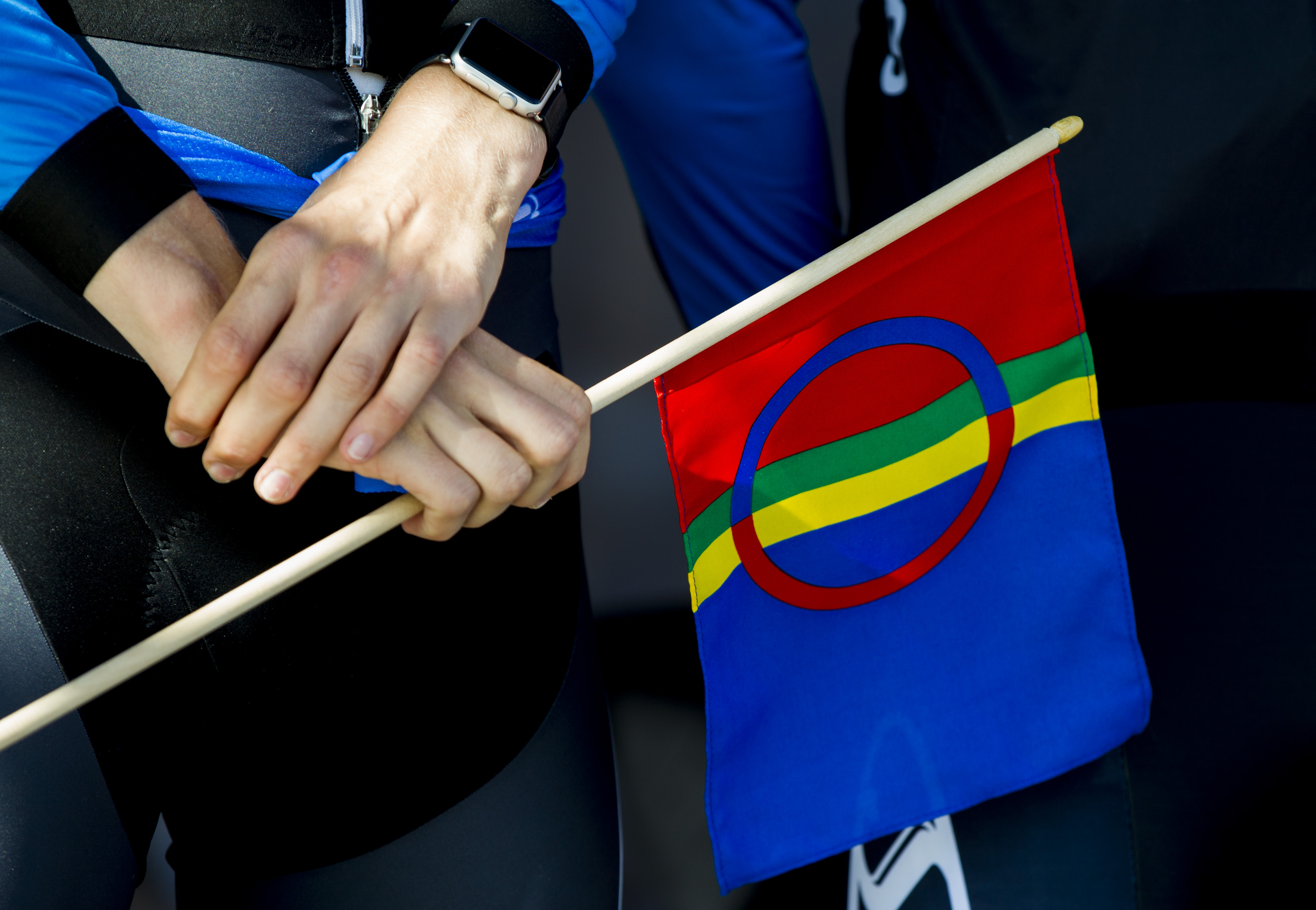Samiska flaggan kan konfiskeras om någon försöker ta med den in.