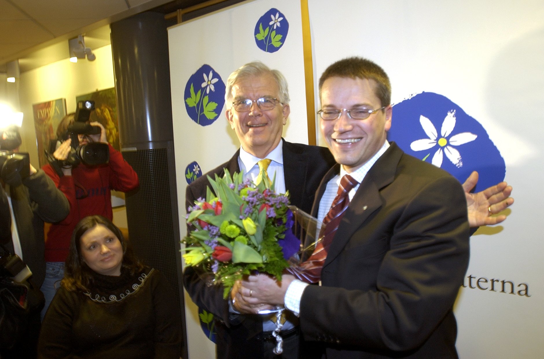 Glada miner när Hägglund efterträdde Svensson 2004.
