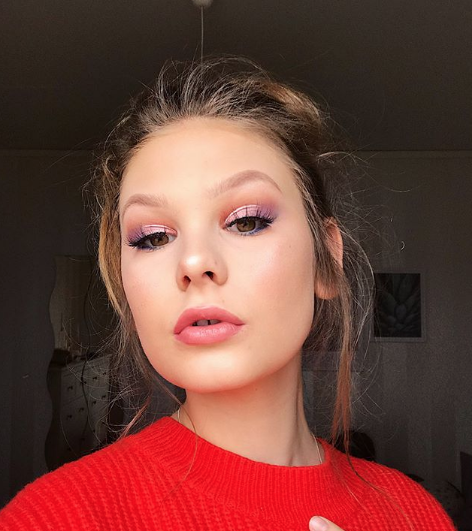 Viktoria Harrysson. Viktoria Harrysson.