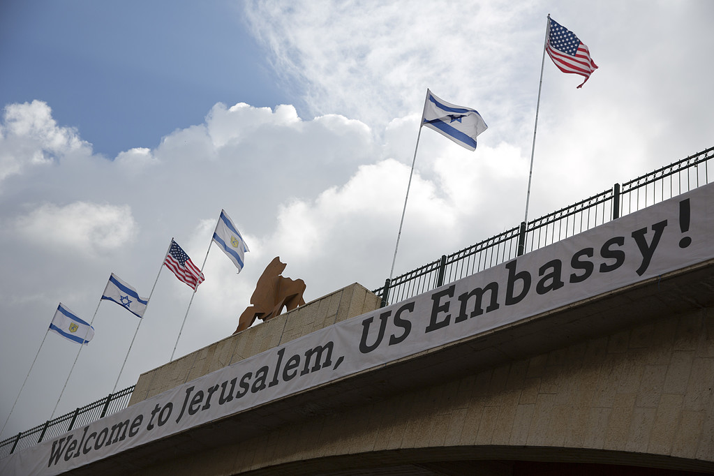 Den amerikanska ambassaden flyttar till Jerusalem Den amerikanska ambassaden flyttar till Jerusalem
