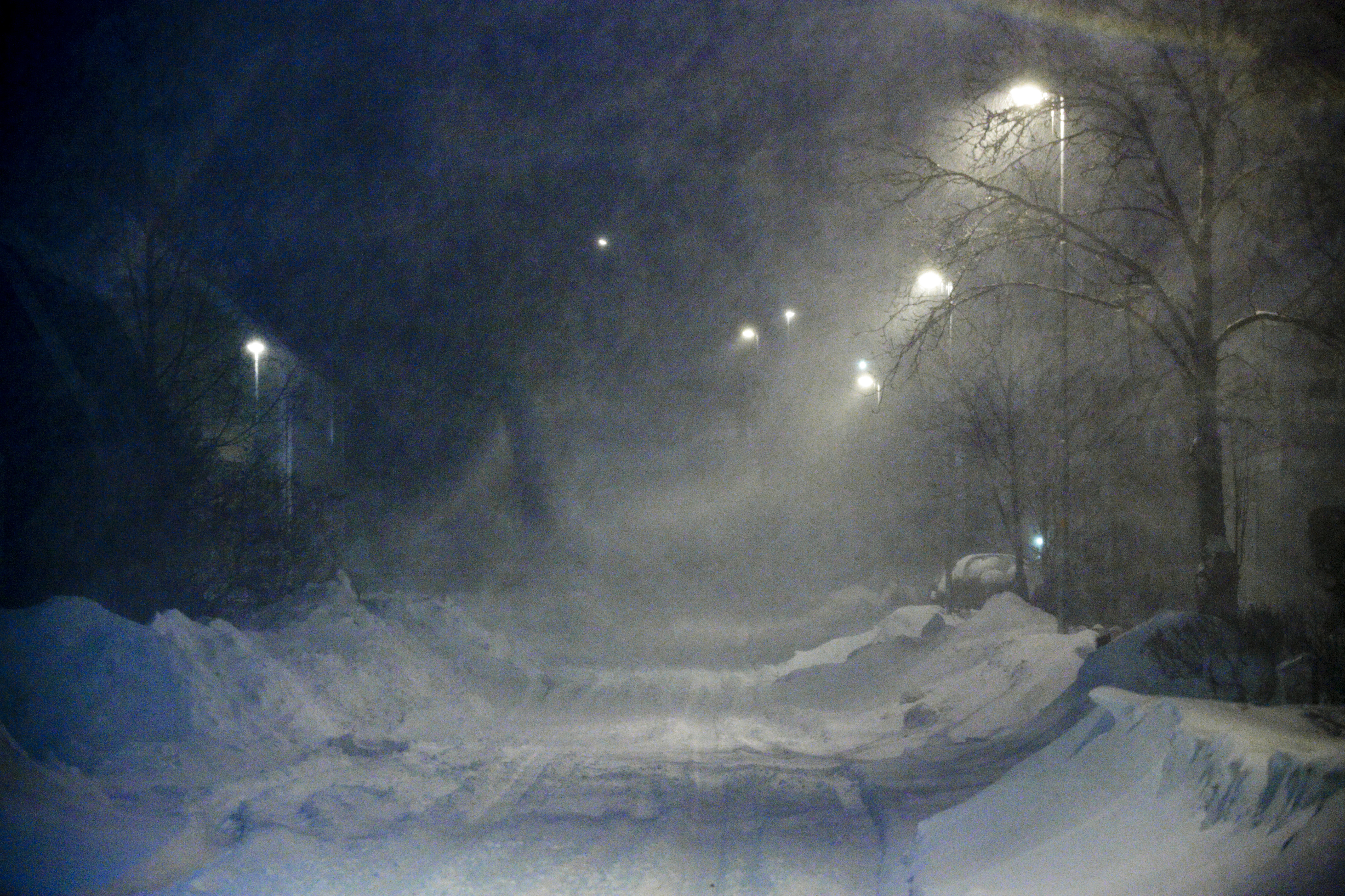 En hård vinter i Umeå fick en blodig upplösning för två sammandrabbande gäng på Östra Ersboda.