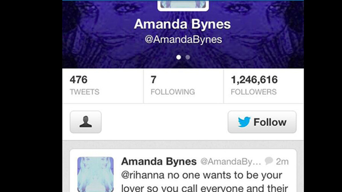 I en rad galna tweets så skrev Amanda vad hon tyckte om Rihanna.