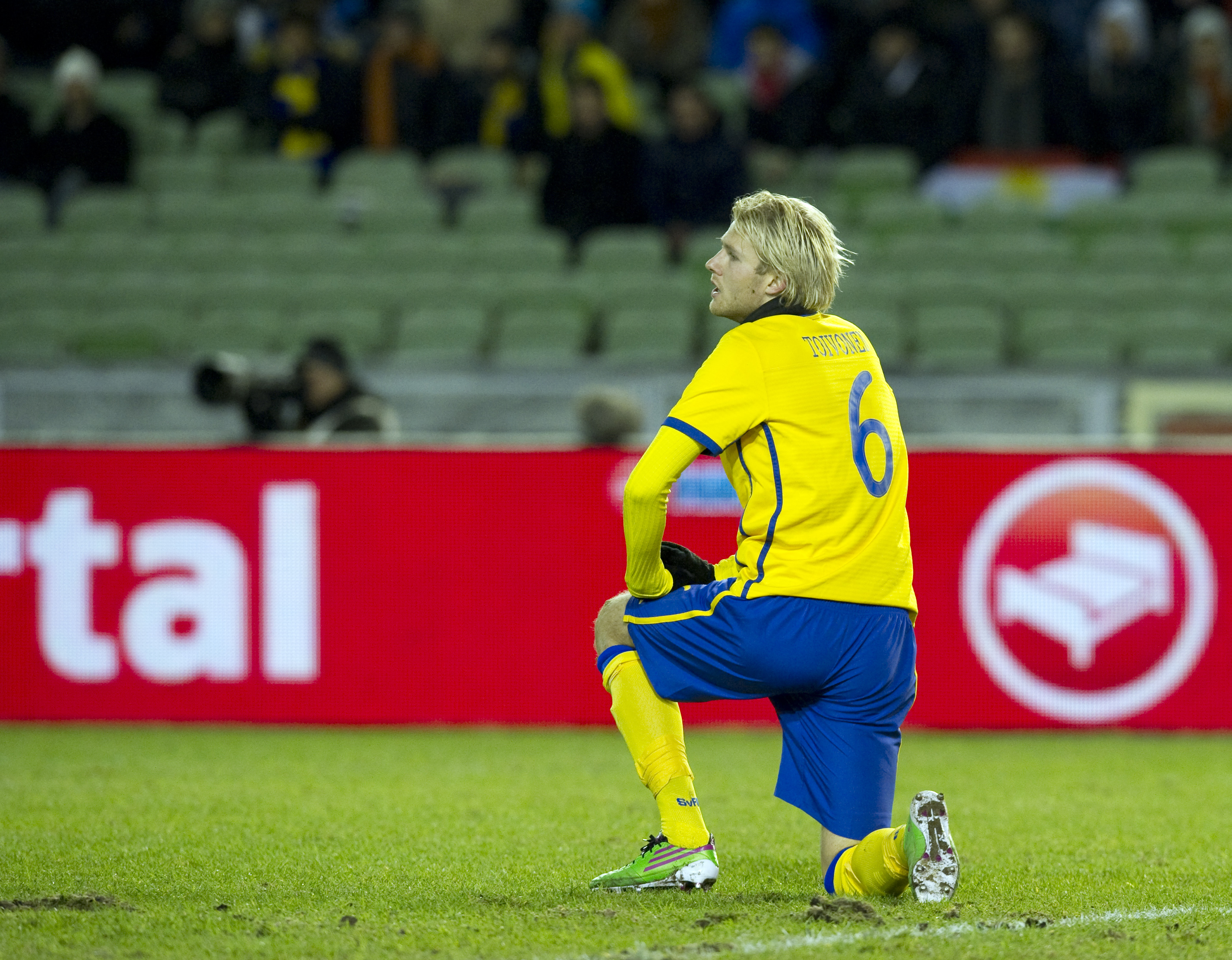 Ola Toivonen gjorde mål - men skadade sig samtidigt. Nu missar svensken troligtvis två matcher.