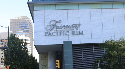 På hotellet Fairmont Pacific Rim i Vancouver avled Cory efter en heroinöverdos.