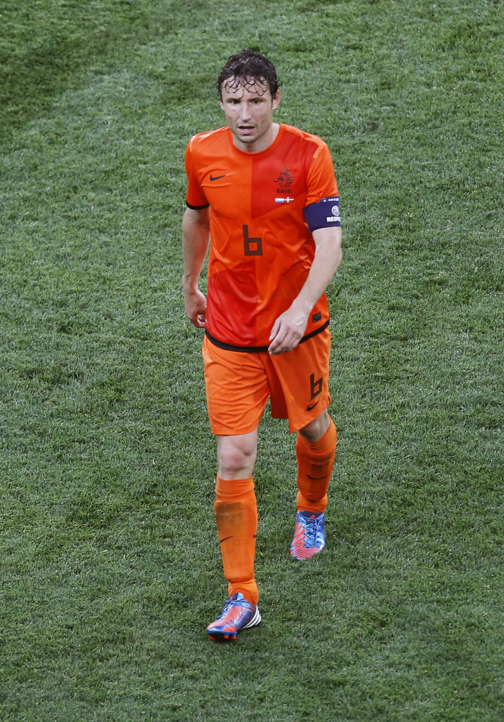 Mark van Bommel tror att Holland tar nya tag mot Portugal och Tyskland.
