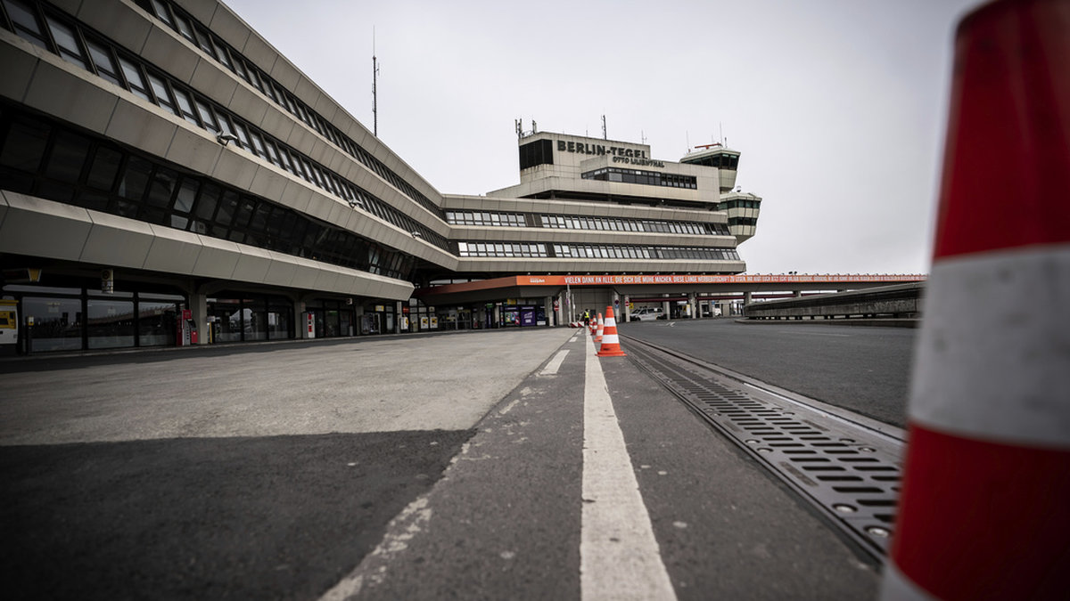 Den tidigare flygplatsen Tegel i Berlin är för närvarande mottagningsanläggning för flyktingar och asylsökande. Arkivbild.