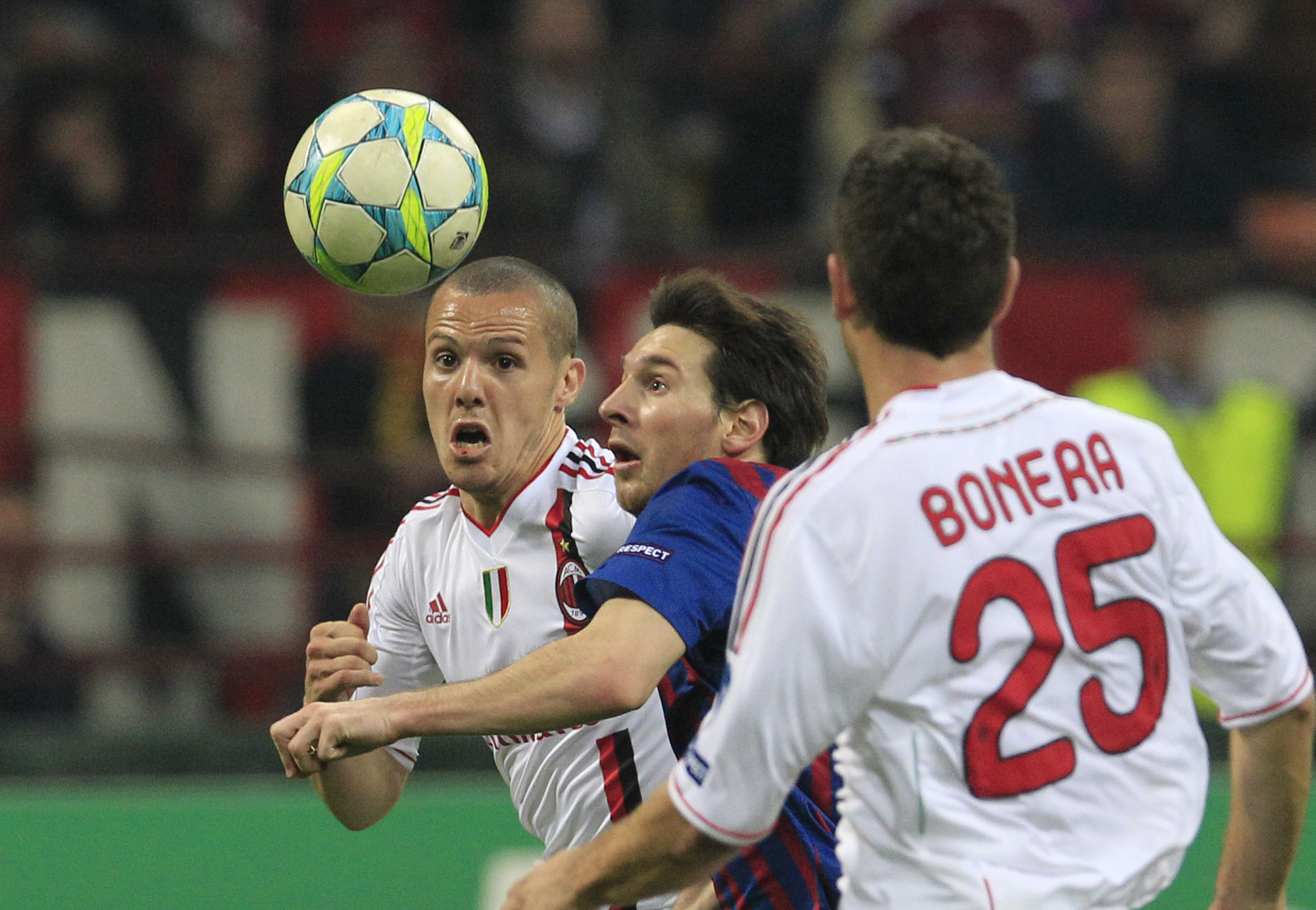 Djamel Mesbah ersatte Nesta i andra halvlek. Djamel Mesbah ersatte Nesta i andra halvlek.
