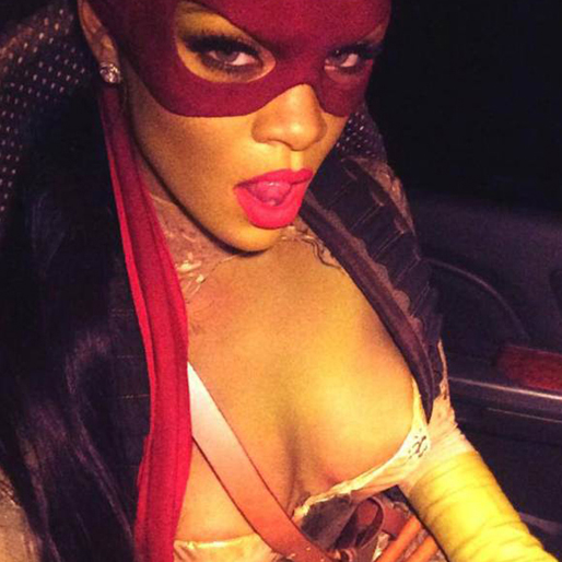 Rihanna är utspökad. Rihanna är utspökad.