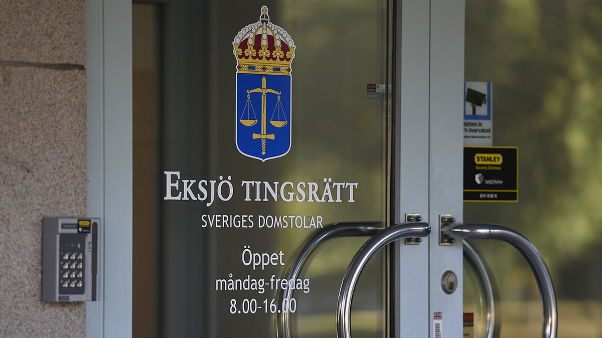 Mannen häktades under fredagsförmiddagen i Eksjö Tingsrätt.