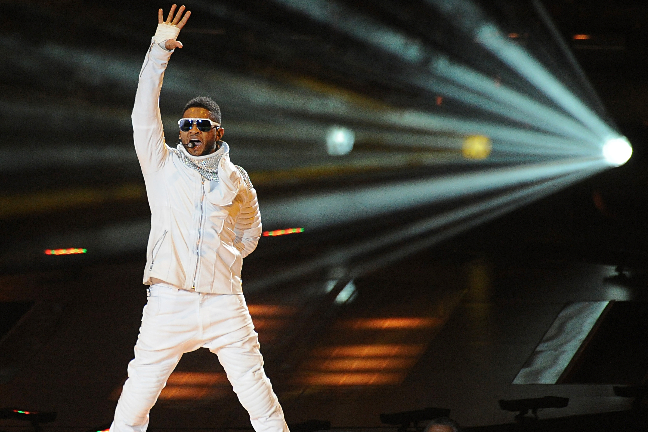 Usher var med i pausunderhållning i Super Bowl. 