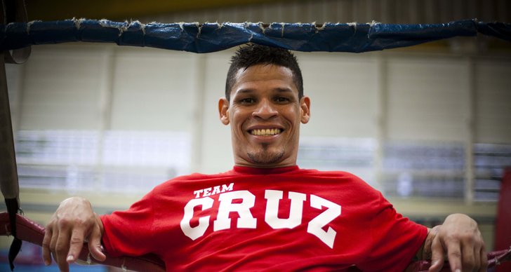 Homosexualitet, boxning, Orlando Cruz