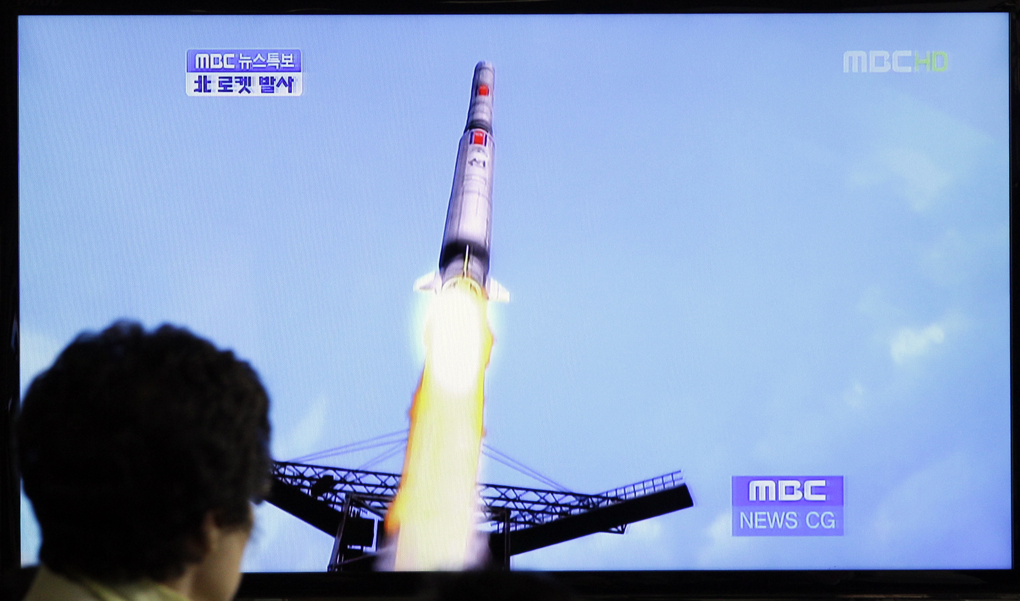 Redan efter någon minut var flygningen över för Nordkoreas raket.