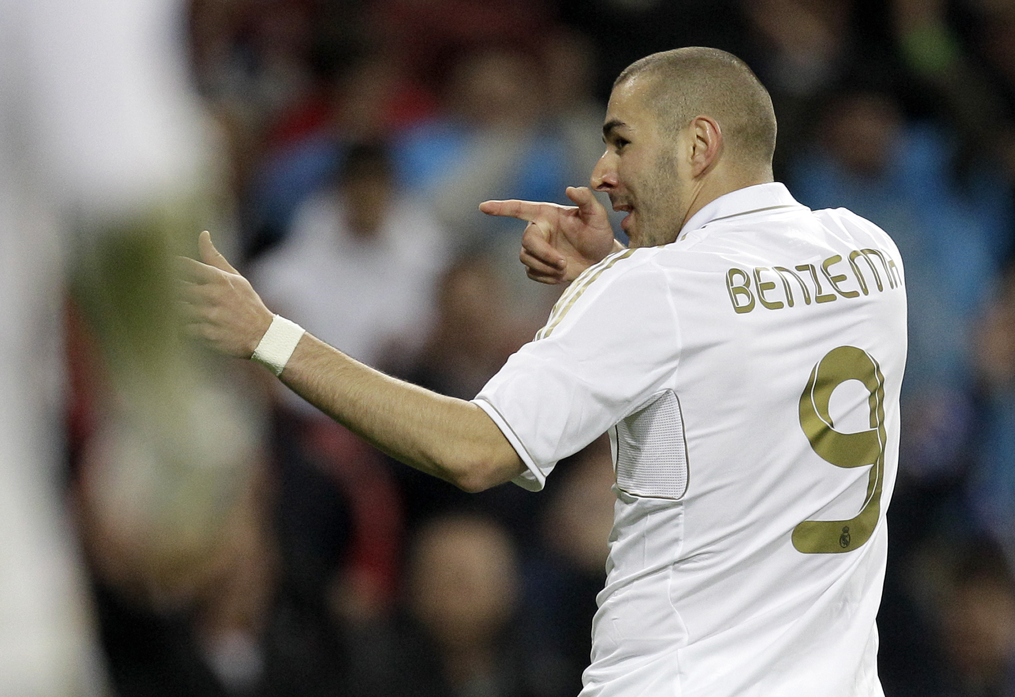 Fransmannen Karim Benzema har också bidragit offensivt. 18 mål i ligan och sju mål i Champions League har det blivit.