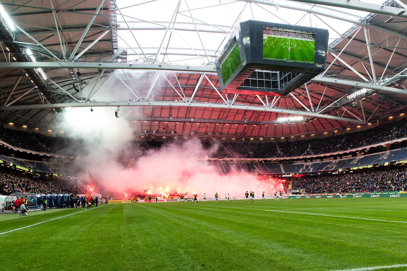 Det lär bli rökigt även i denna match. Det lär bli rökigt även i denna match.