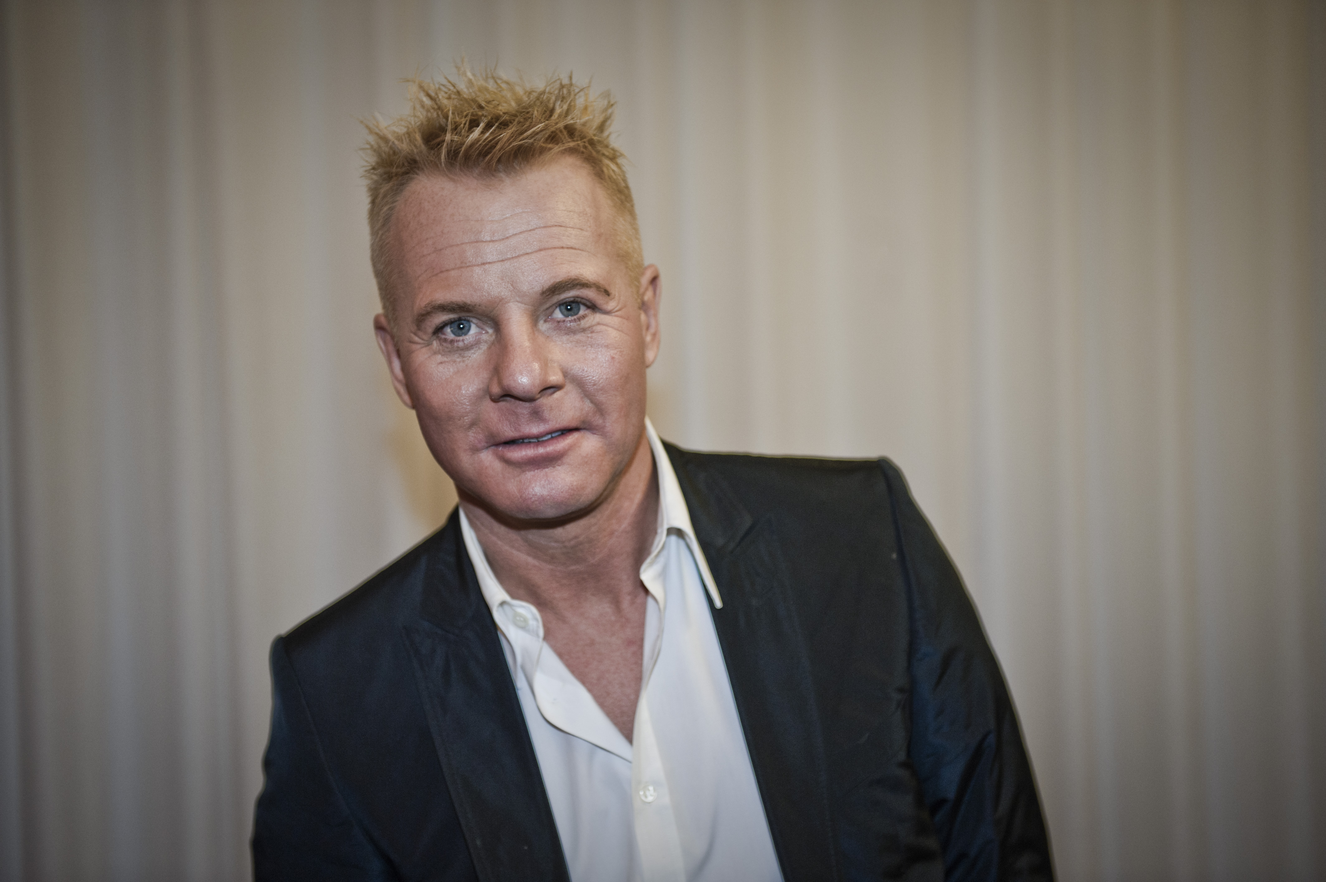 Christer Sandelin, 50, verkar trivas i teverutan. Efter förra årets medverkan i "Så mycket bättre" dyker han nu även upp i "Mitt liv är ett skämt". Christer Sandelin, 50, verkar trivas i teverutan. Efter förra årets medverkan i "Så mycket bättre" dyker han nu även upp i "Mitt liv är ett skämt".
