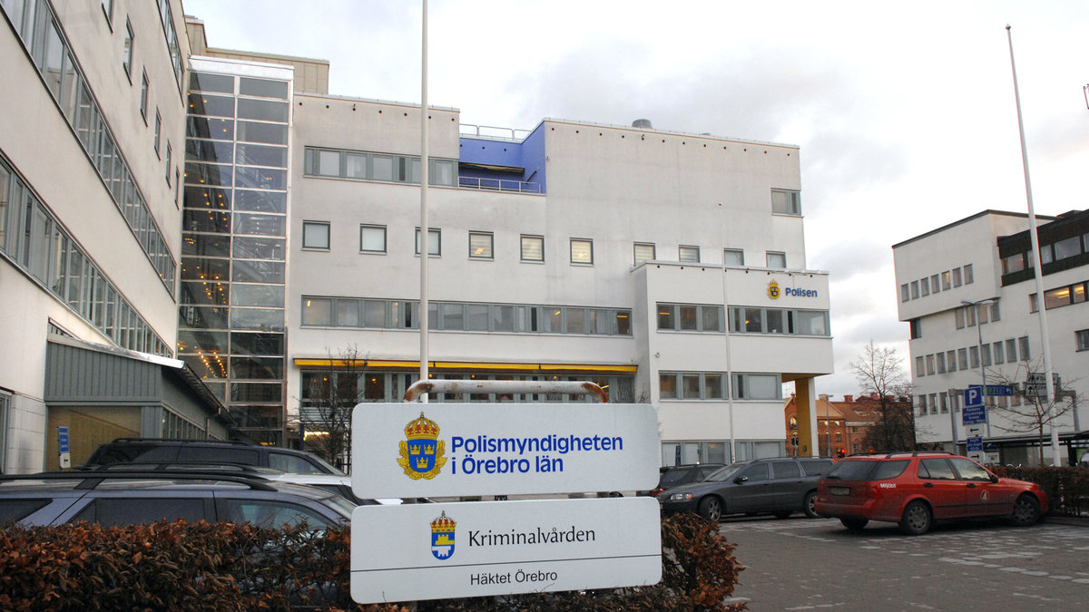 2011 konfiskerade polisen i Örebro fyra flaskor ouzo.
