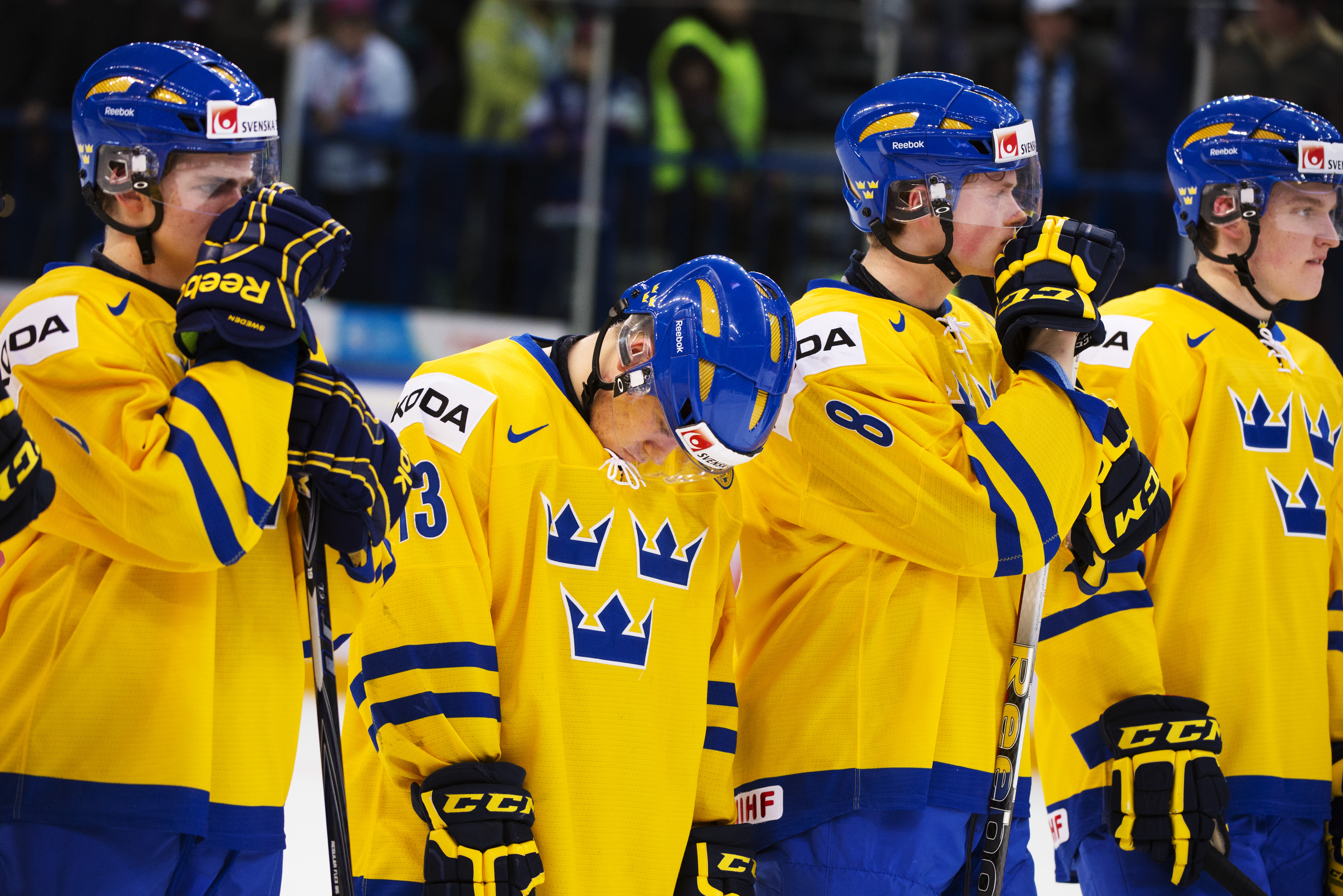 Besvikna svenskar efter finalförlusten i JVM. Besvikna svenskar efter finalförlusten i JVM.