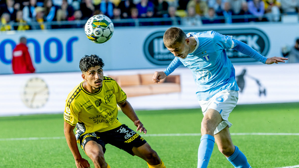 Ahmed Qasem och Malmös Oscar Lewicki söndagens match.
