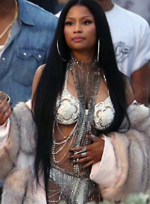Nicki Minaj under musikvideoinspelningen för hennes nya låt. Nicki Minaj under musikvideoinspelningen för hennes nya låt.