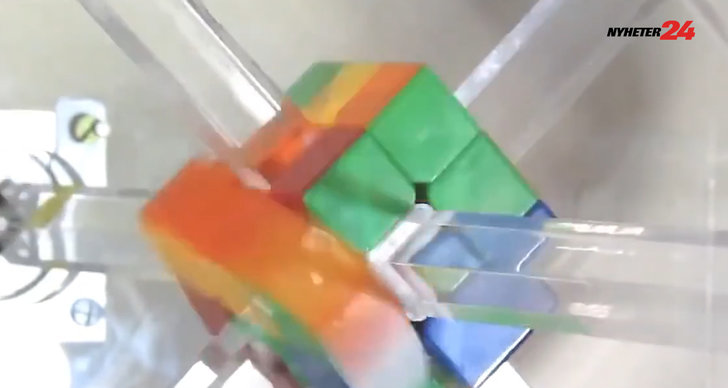 Rubiks kub, rekord, Robot