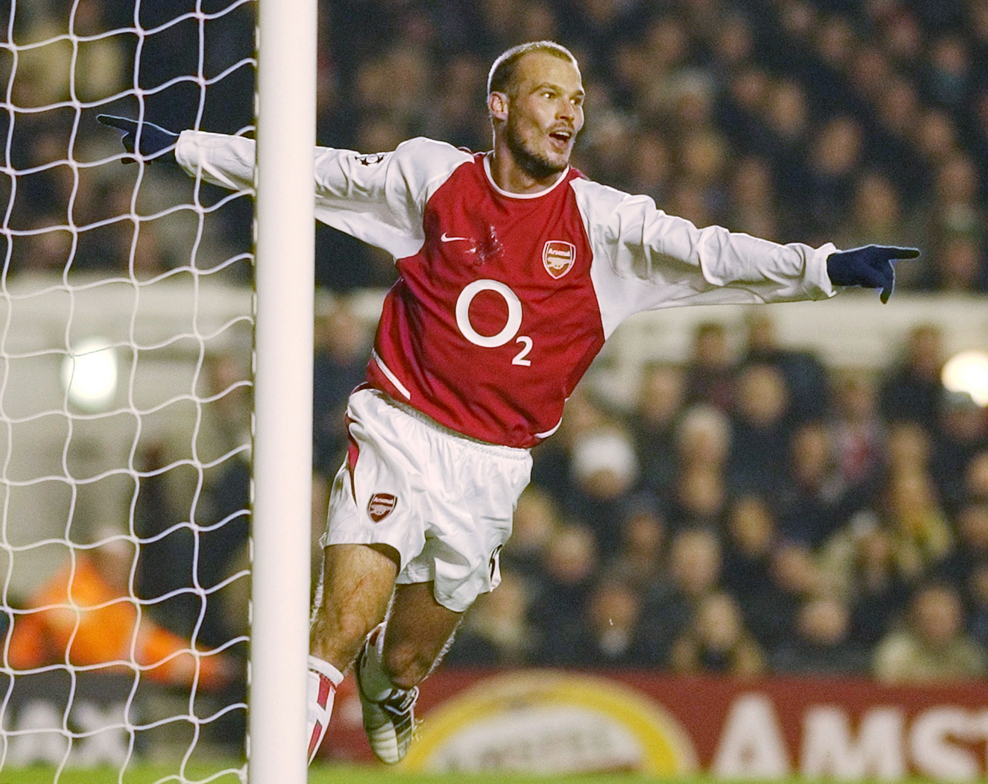 Fredrik Ljungberg firar ett av sina mål för Arsenal. Totalt blev det 46 ligamål på 216 matcher. Fredrik Ljungberg firar ett av sina mål för Arsenal. Totalt blev det 46 ligamål på 216 matcher.