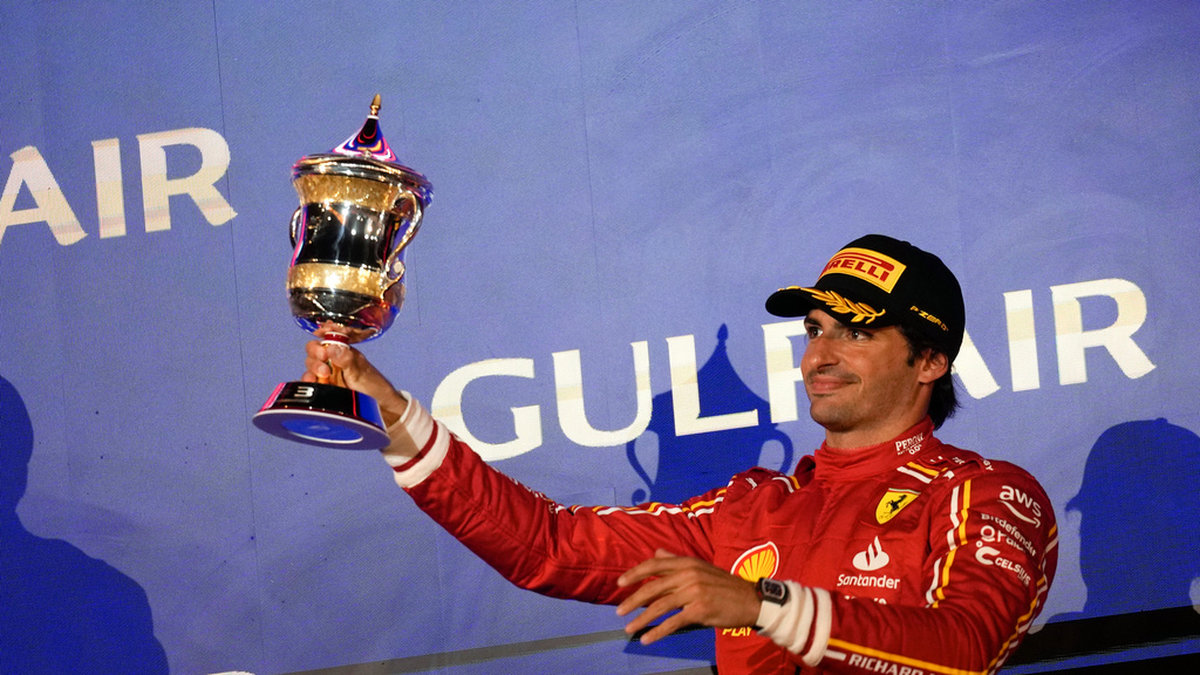 Carlos Sainz slutade trea i premiären, men missar helgens deltävling i Saudiarabien. Arkivbild.