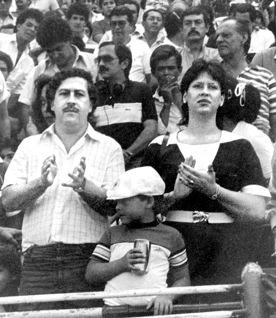 Pablo Escobars och Maria Victoria Henao Vallejo i publiken