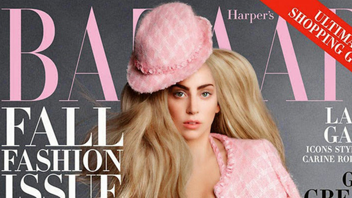 Galen i rosa. Lady Gaga pryder omslaget till Harpers Bazaar. 