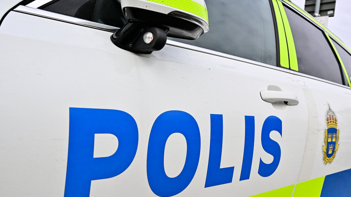 Polisen är på plats på ett hotell i centrala Stockholm. Arkivbild.