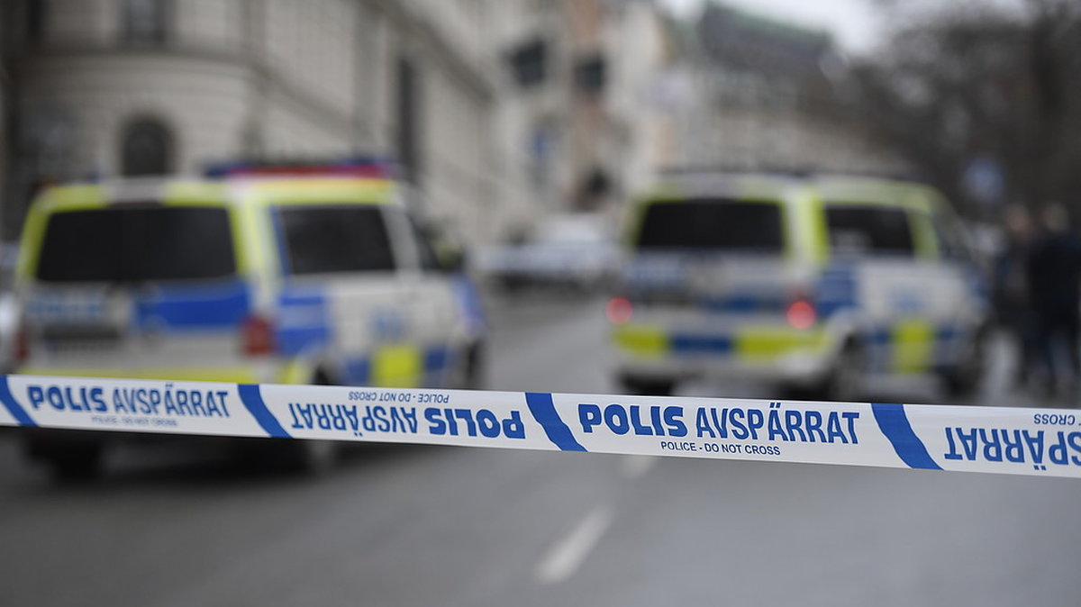 Polisen bekräftar för Nyheter24 att Twitterkontot som skriver om paketet har kopplingar till Göteborgpolisen.