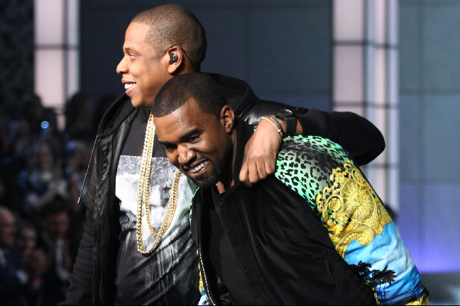Kanye är nära vän till både Jay-Z och Beyoncé och gudfar till deras dotter Blue Ivy Carter.