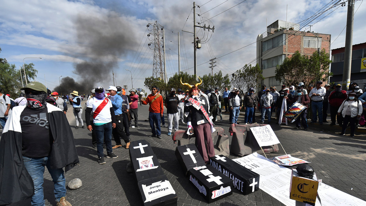 Regimkritiska demonstranter i Arequipa, Peru näst största stad.