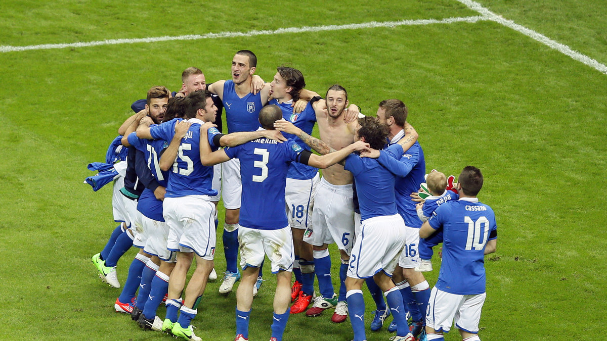 10. När Italien slog Tyskland i semifinalen i EM. 
