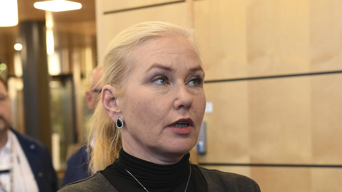 SÄMST I REGERINGEN: Infrastruktur minister Anna Johansson är tredje sämst enligt folket. Hon får 2,2 i betyg. 
