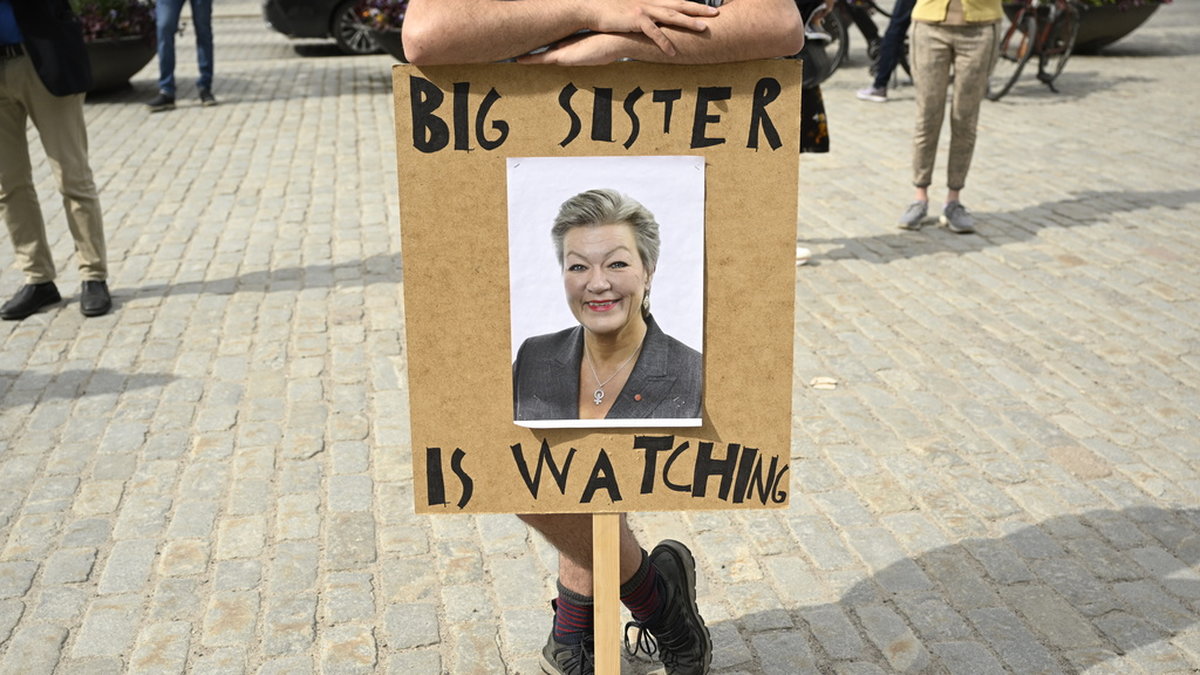 Demonstration i Stockholm i maj mot EU-kommissionären Ylva Johansson och hennes förslag mot barnövergrepp på nätet. Arkivfoto.