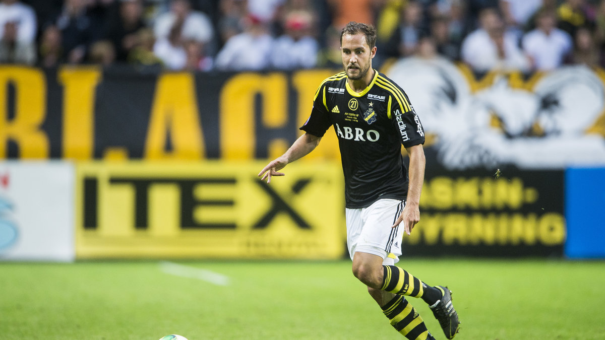 Niklas Backman, som är uppfostrad i AIK, lämnar nu klubben. 