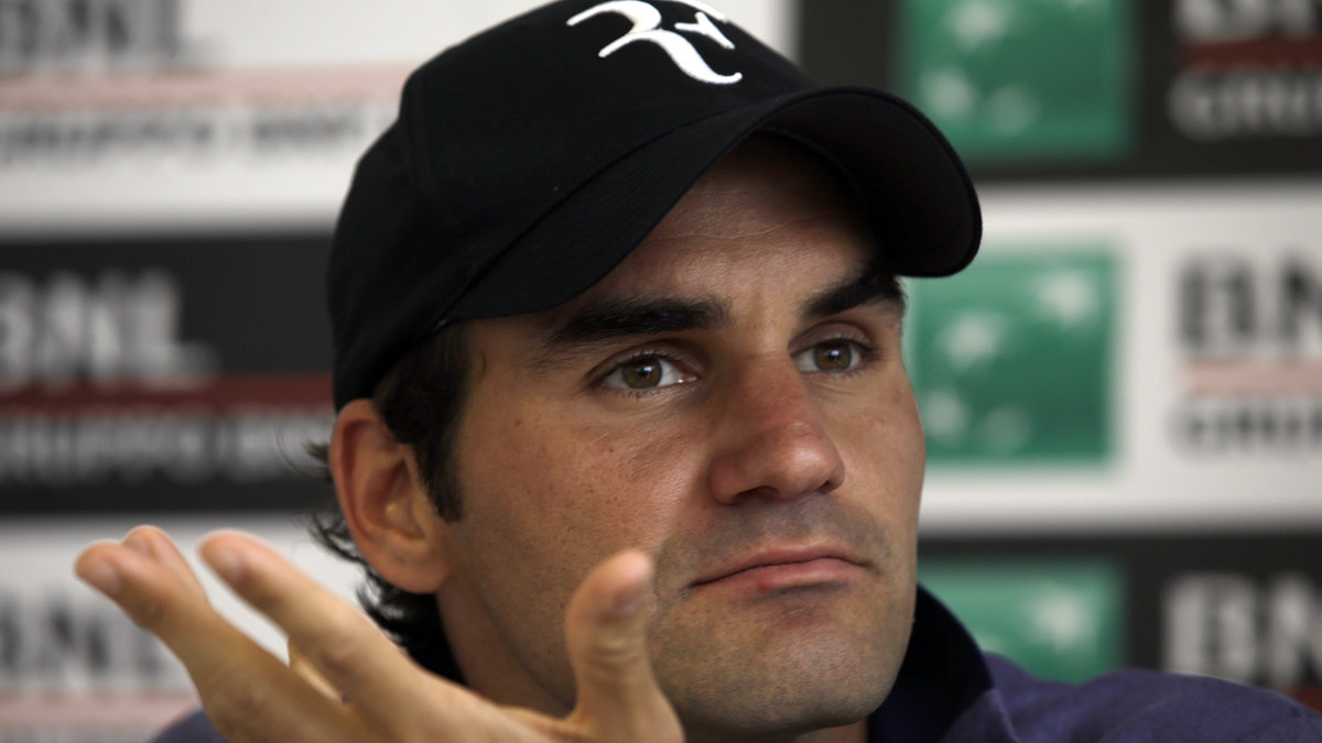 Roger Federer nedpetad från den internationella tronen av Beckham.