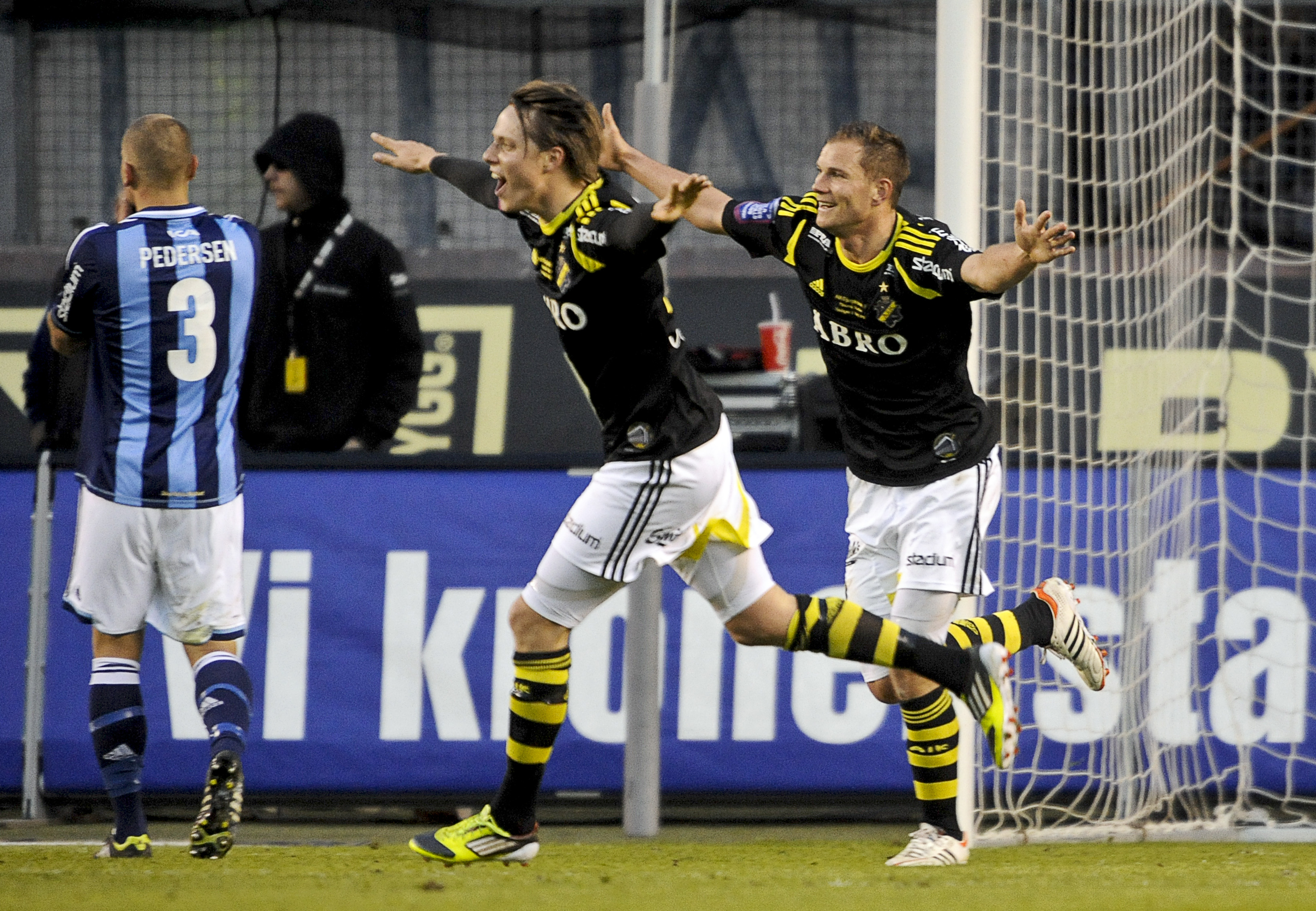 AIK-jubel vid 1-1 målet AIK-jubel vid 1-1 målet